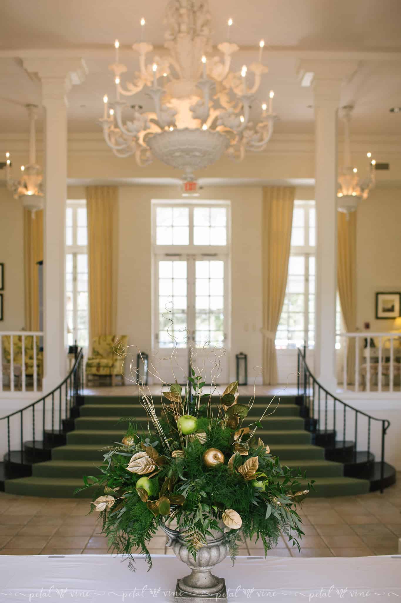 Arrangement in front lobby